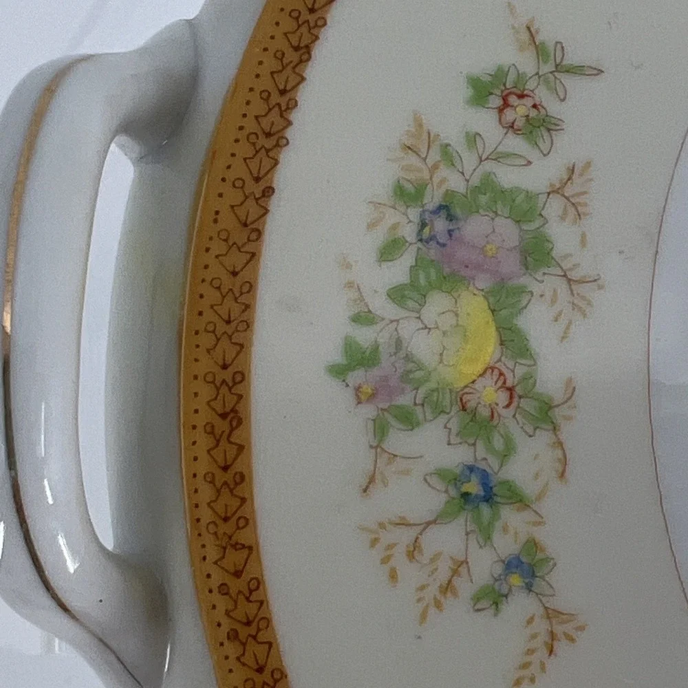Vintage Round Serving Dish with Lid Floral Gold Detail‎ Handmade in Japan MCM
